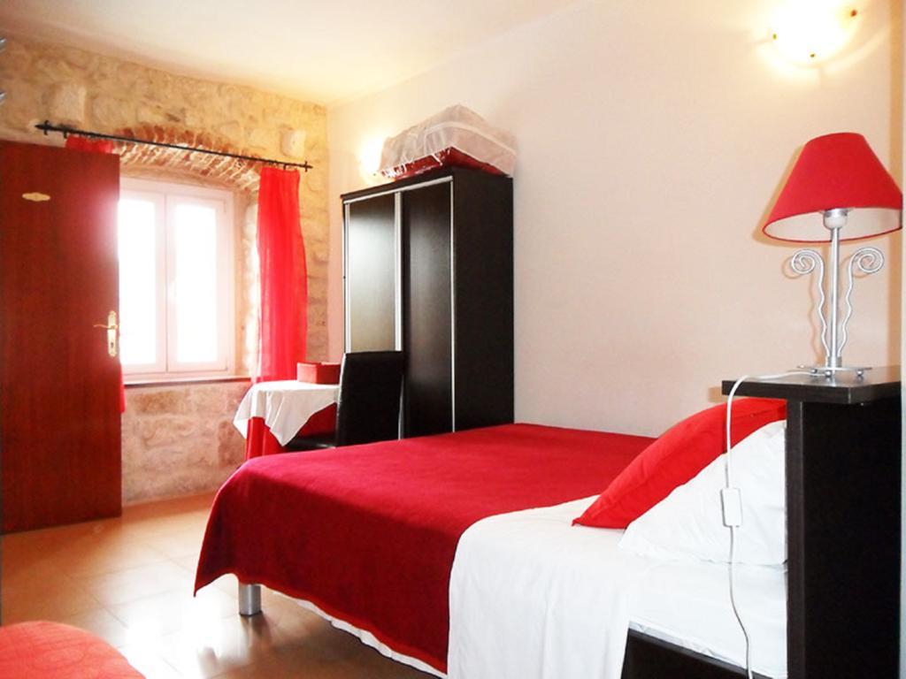 Apartments Riva Trogir Phòng bức ảnh