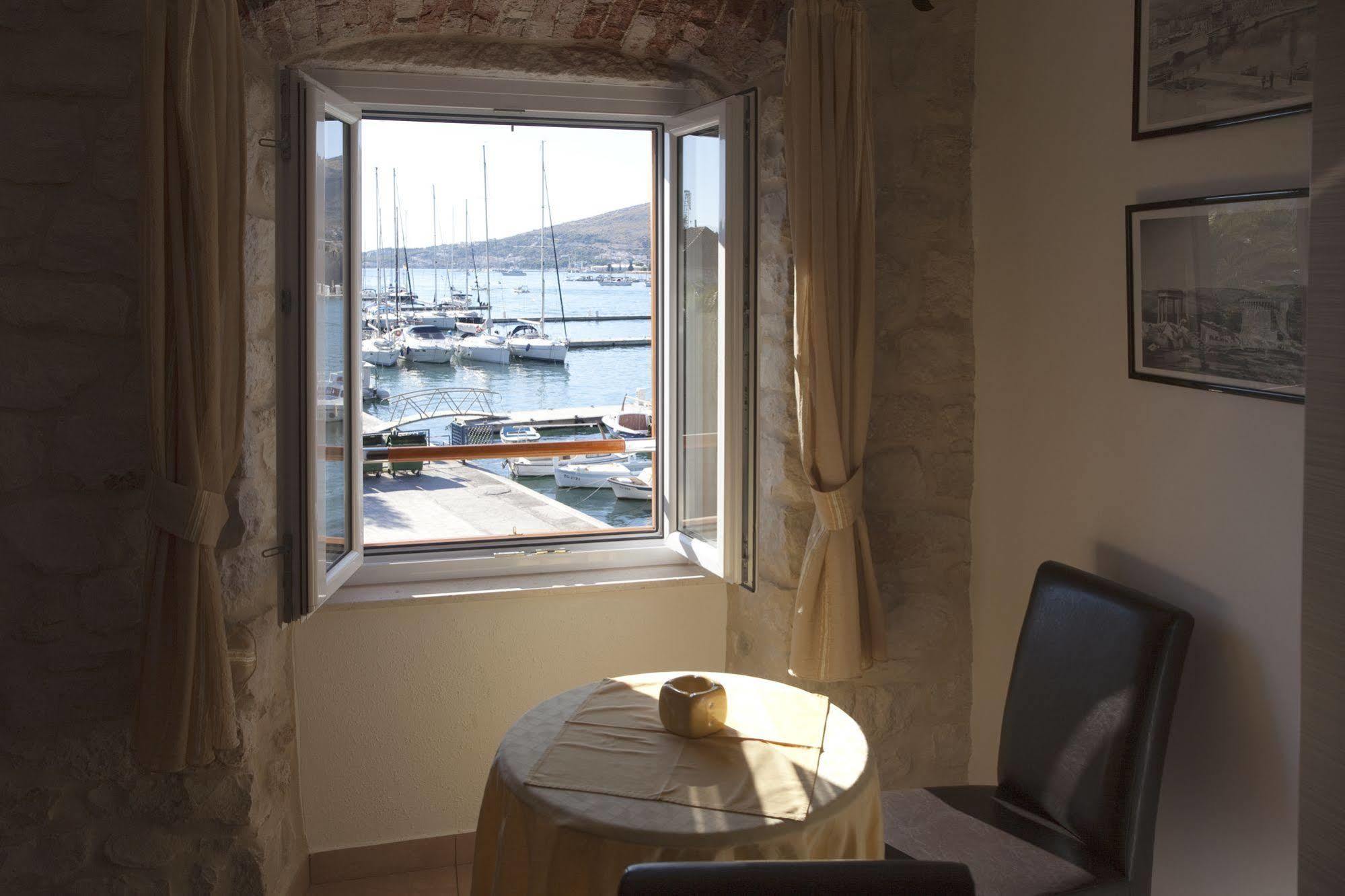 Apartments Riva Trogir Ngoại thất bức ảnh